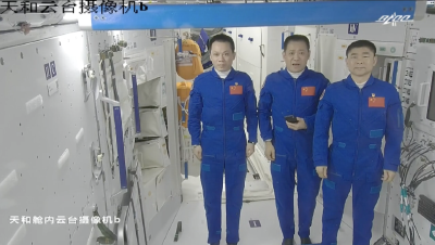 出舱，到家！湖北老乡沸腾了……