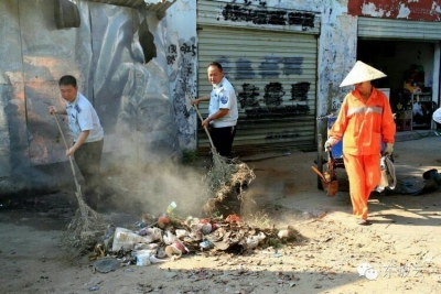 黄州进入“烧烤模式”! 这群城市形象“守护者”还在坚守！