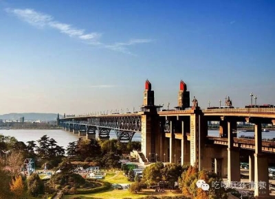 48岁南京长江大桥首次全面封闭维修 已成建筑遗产 