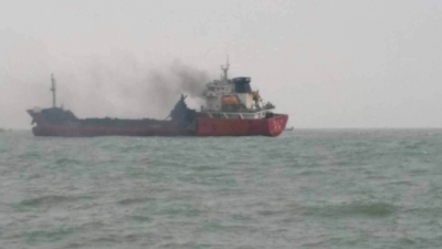 广东湛江港一工程船遇险 海事部门救出41人