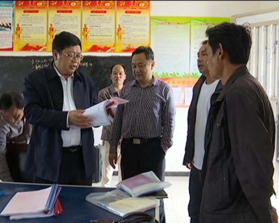 王立兵到龙感湖管理区督导调研“两个责任”落实情况