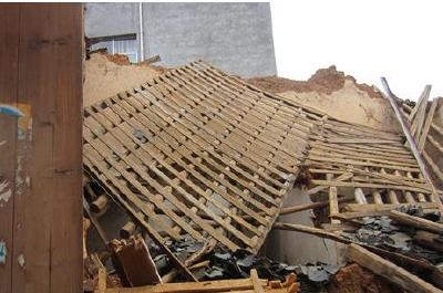 视频|黄梅：倒损房屋恢复重建加紧进行