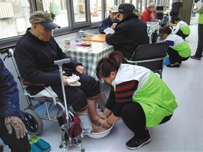 北京大量“托老所”闲置 将变身“养老驿站”