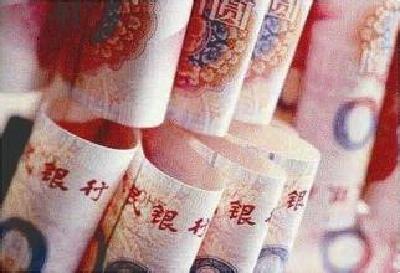 七旬婆婆乘公交摔骨裂 未记车牌号索赔成难题