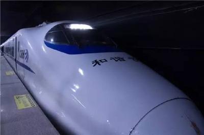 湖北“最美城铁”将开通，黄冈人可乘列车直达天河机场  
