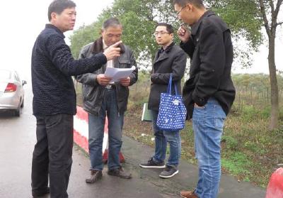 黄州区审计局开展江北一级公路绿化工程审计