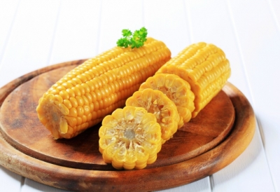 玉米苹果腰豆 冬季调理肠胃吃8种食物