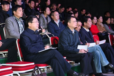 黄冈广播电视台学习贯彻十八届六中全会精神