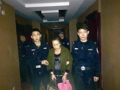 “孕妇盗窃团”流窜湖北等10余省市作案 专挑路边店