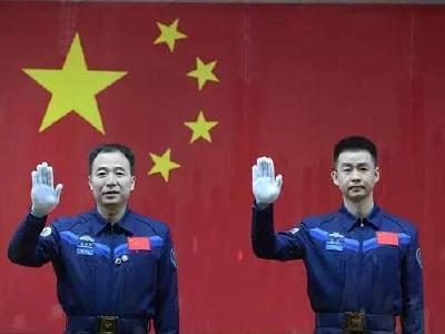 2016最“帅”的身影！