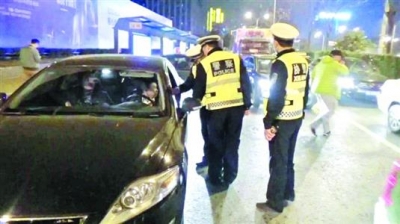 武汉上榜全国十大饮酒聚会地 代驾司机月入过万