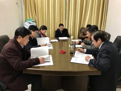 市五届人大一次会议计划和预算审查委员会召开会议