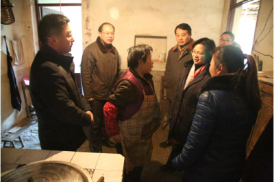 英山切实安排好困难群众生活