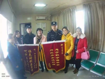 【初四：接财神】城市防控线、百姓守护神——巡逻警察 