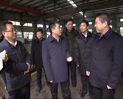 肖伏清到市区企业调研    