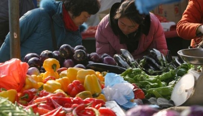 节后菜价走低同比降25％ 供应量少肉价上涨近一成