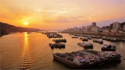 黄州区堤防局齐心保护长江经济带生态文明