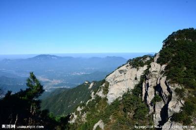从大别山贫困户到脱贫带头人：“好日子是干出来的”