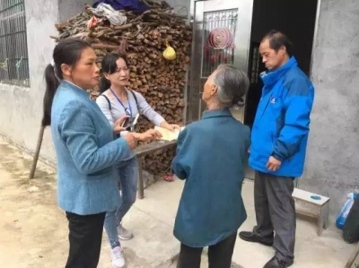 【传真快递】英山：严肃纪律清除脱贫“绊脚石” 问责8人