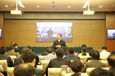 【工作动态】刘雪荣在收看全省党风廉政警示教育暨宣传月活动动员视频会后强调：扎实开展廉政宣传教育 营造正风反腐浓厚氛围