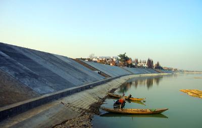 武穴投入2.1亿加固堤防工程