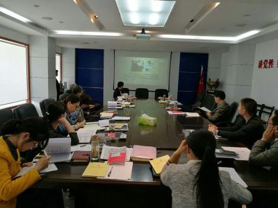 市公积金中心开展“弘扬优良家风，做好社会表率”主题道德讲堂