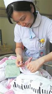  新生儿疾病筛查遇尴尬：医院通知复诊仅半数家长当真