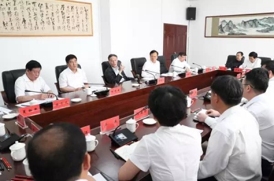 【今日头条】王岐山在贵州检查工作时强调 当好党内政治生态“护林员” 以新面貌新气象迎接十九大 