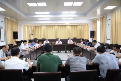 【工作动态】市纪委监察局召开全市领导干部经济责任问责工作座谈会