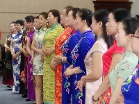 “神州神韵，美人映画”旗袍优雅公益训练营在黄冈东源宾馆活动厅举行