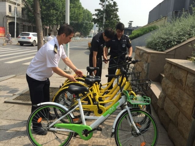  单车乱停挤占码头 武汉轮渡将免收自行车通行费