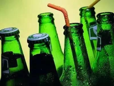 卧室放个啤酒瓶就能驱蚊了？不信你试试～  