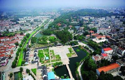 我市举办“我爱黄冈、点赞黄冈”实习实训 大学生创业培训活动    