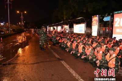 洪峰过境长沙刷新纪录 市民:好多年没见这么大洪水