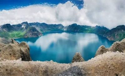 中国最美5大湖、6大草原、瀑布、古镇、7大丹霞、10大名山、森林、55个必去的地方.....最佳旅游时间都在这了！