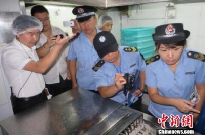 北京市食药监局:海底捞限期一个月实现后厨公开
