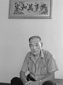 运尸工30多年收养12个女儿:最小两个今年考入大学