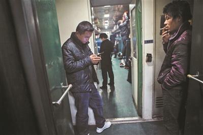 公共场所禁烟第一案将开庭 准大学生起诉铁路局