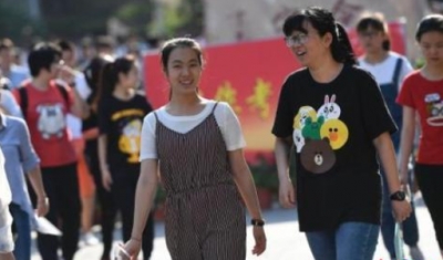 开学季！恰同学少年 中国大学迎来“00后”
