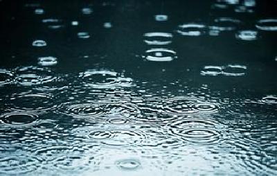 湖北周末降雨降温 局地迎大暴雨武汉气温猛降7℃