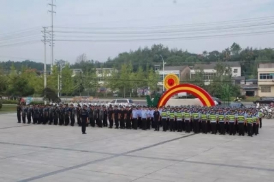 易先荣到蕲春调研指导政法和十九大期间维稳安保工作