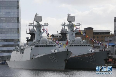 史上首次，黄冈舰靠泊英国伦敦港