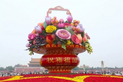今年天安门国庆花篮长啥样？10年来有啥变化？一图全看明白