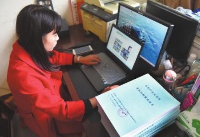 80后女教师当种田“CEO” 带领合作社年入300余万
