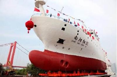 “向阳红01”船在南大西洋获取海底热液硫化物