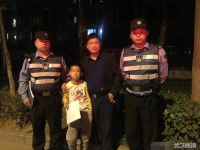 自闭症男童夜晚闯三环线 民警画画和他交流