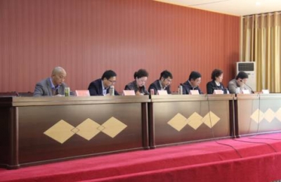 英山：召开传达学习党的十九大精神大会