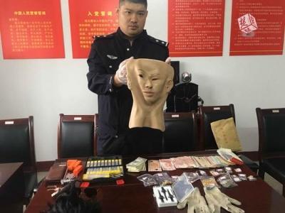 大盗在小区为何只进不出?原来是戴了