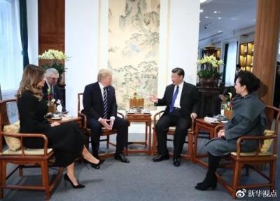 特朗普连续发推特表示感谢，连封面都换成了这张图！