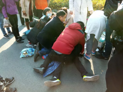 3岁IT男大学门口没了心跳 保安